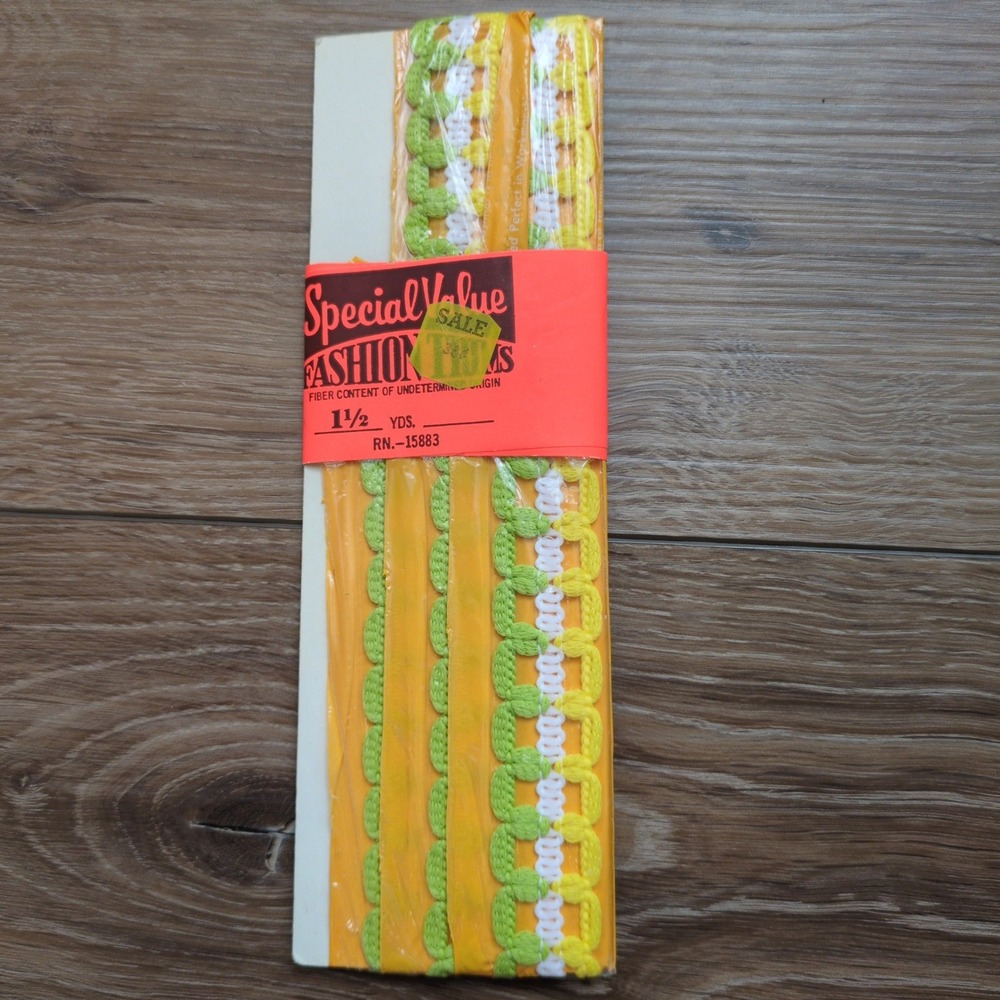 Vtg Retro Special Value Fashion Trims Gimp Braid Green Yellow White 1.5 Yards